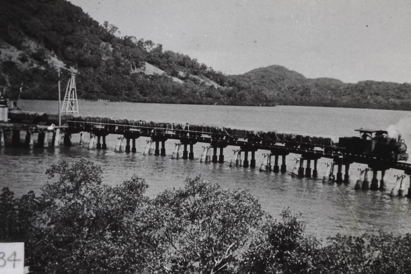 Locomotives on Queensland private railways - ARHS Qld
Slide 34 - Innisfail Tramway Class B9-1/2 Fowler 0-6-2 on Mourilyan Wharf 
