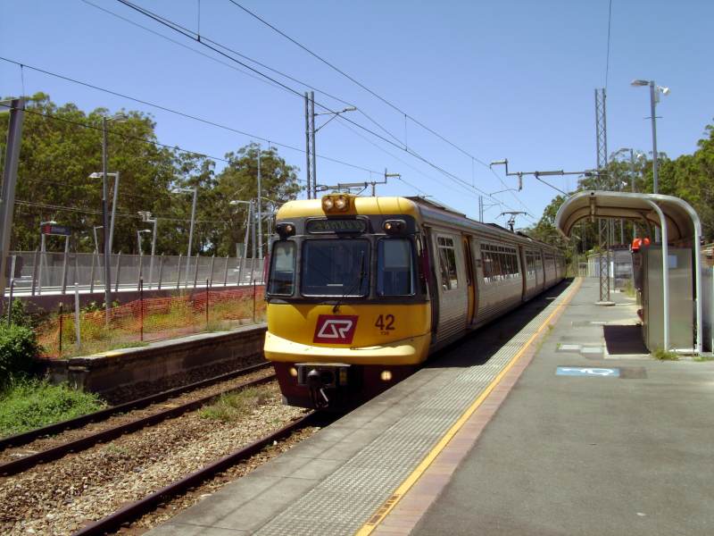 EMU 42 at Beerburrum
EMU 42 at Beerburrum 2008. New station in background.
