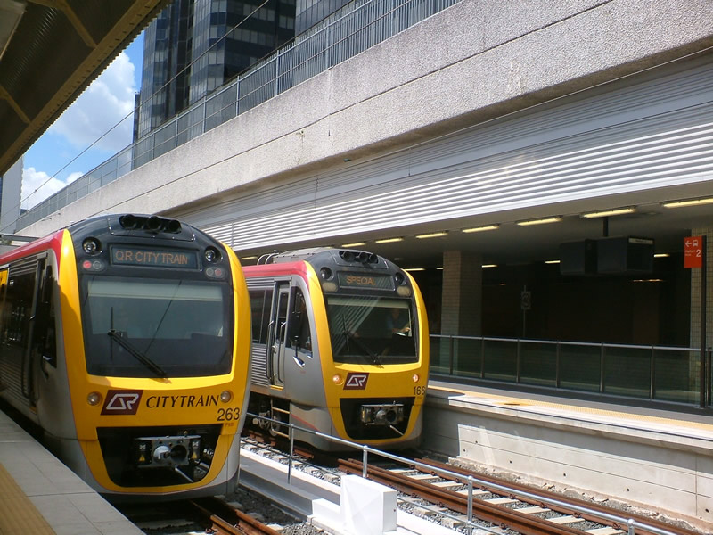 SMU and IMU
SMU 263 and IMU 166 at Roma St
